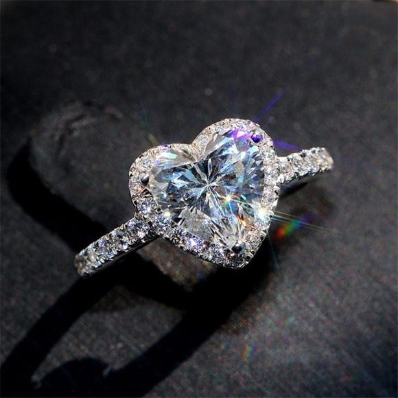 **ARDATH* Silver x Rhinestone Fashion Ring Size 8 - Picture 1 of 5